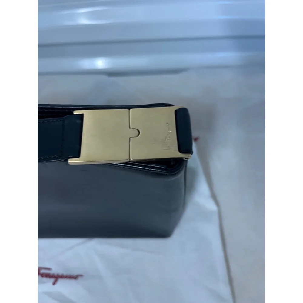 Authentic Salvatore Ferragamo Shoulder bag Gancini Calf Leather Black